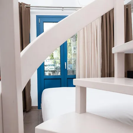 Tristhenia