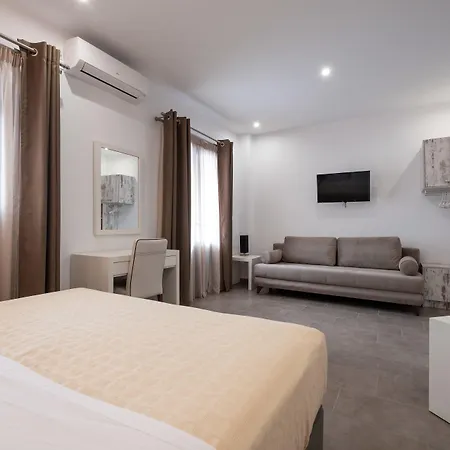 Hotel apartamentowy Tristhenia Perissa (Santorini)