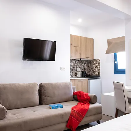 Апарт-отель Tristhenia 4*