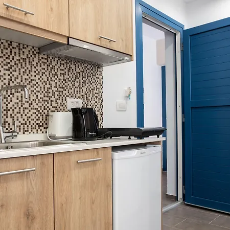 Tristhenia Hotel apartamentowy 4*
