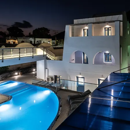 Tristhenia Hotel apartamentowy Perissa (Santorini)