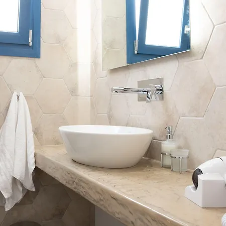 Апарт-отель Tristhenia