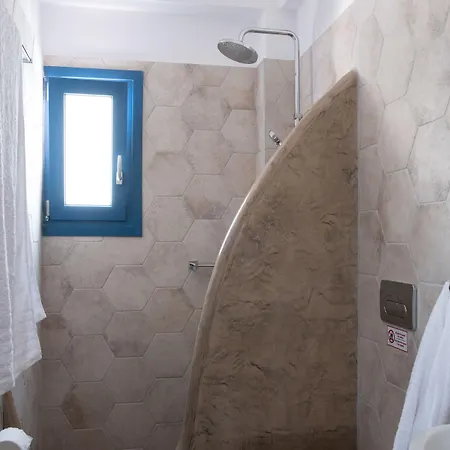 Апарт-отель Tristhenia 4*