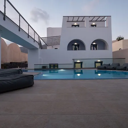 Hotel apartamentowy Tristhenia Perissa (Santorini)
