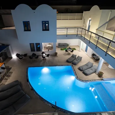 Aparthotel Tristhenia Perissa (Santorini)