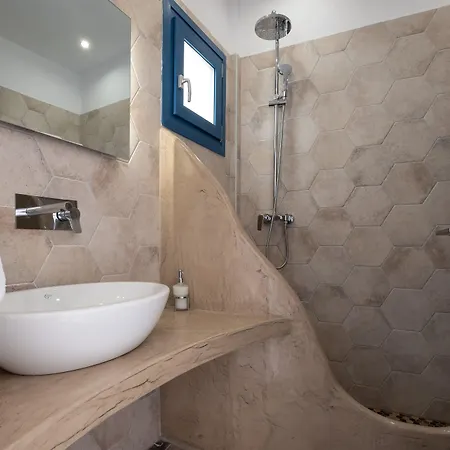 Hotel apartamentowy Tristhenia Perissa (Santorini)