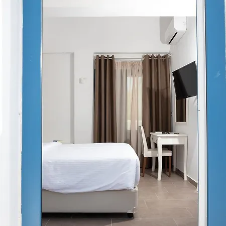 Tristhenia Apart Otel Perissa (Santorini)
