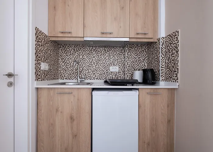 特里斯舍尼亚公寓式酒店 公寓式酒店 4*