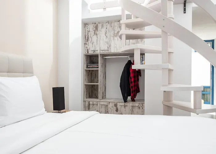 Tristhenia Hotel apartamentowy