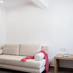 特里斯舍尼亚公寓式酒店 公寓式酒店 4*