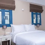 Tristhenia 4* Perissa (Santorini)