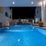 Hotel apartamentowy Tristhenia