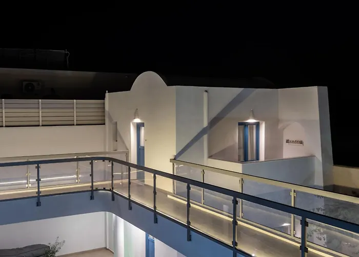 Tristhenia Apartahotel